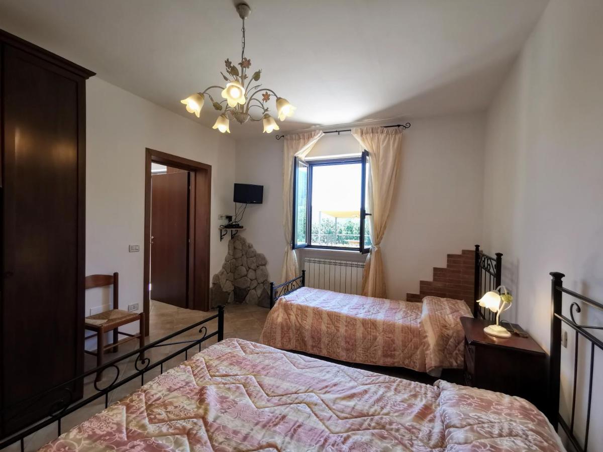 Agriturismo Sole Luna Piano Delle Pieve Стая снимка