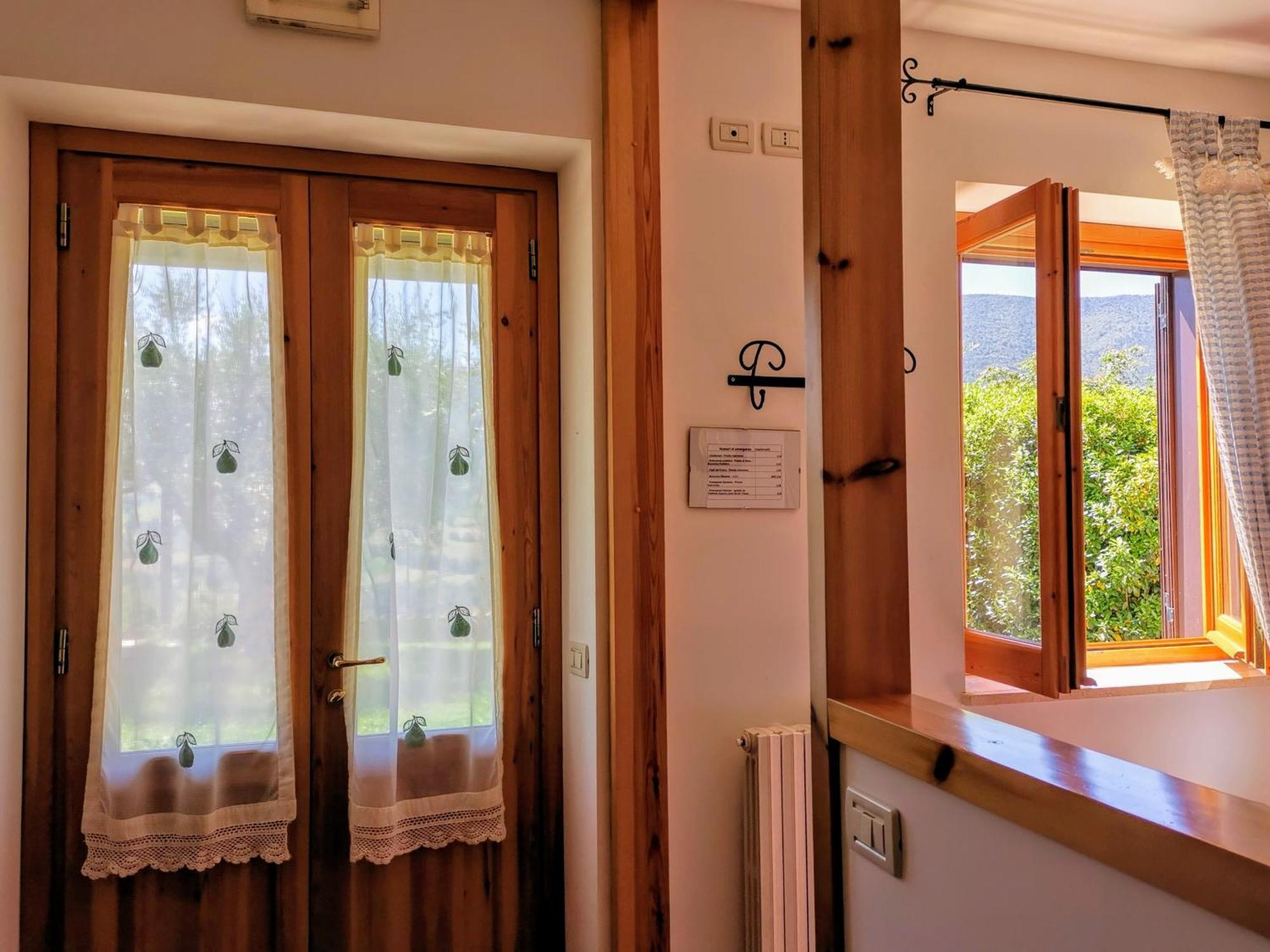 Agriturismo Sole Luna Piano Delle Pieve Стая снимка